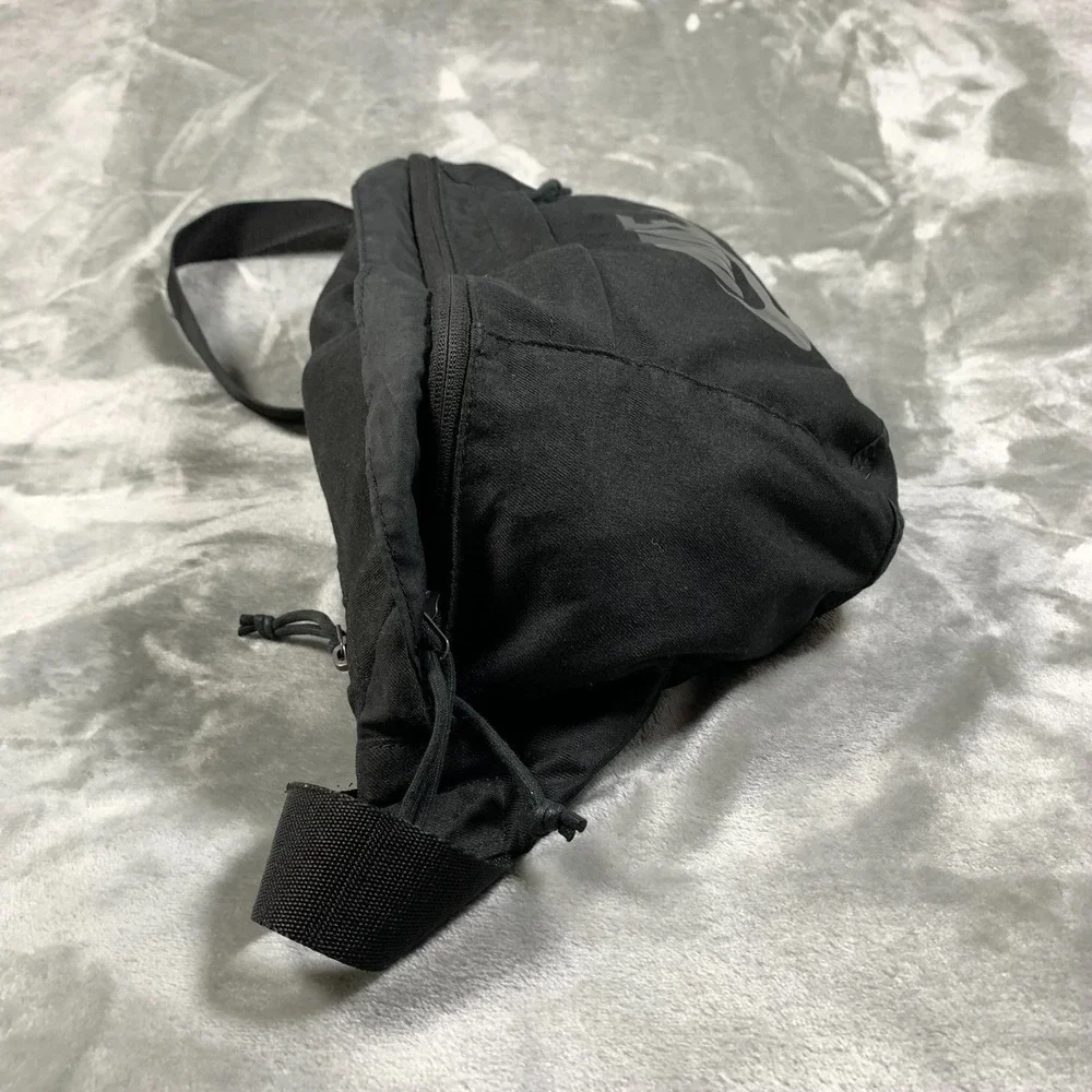 Nike Tech Hip Pack Crossbody Bag Commuter 10L Black Travel Commute Large Fanny